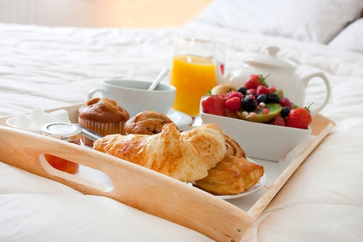 breakfast in bed