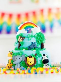 jungle themed birthday cake