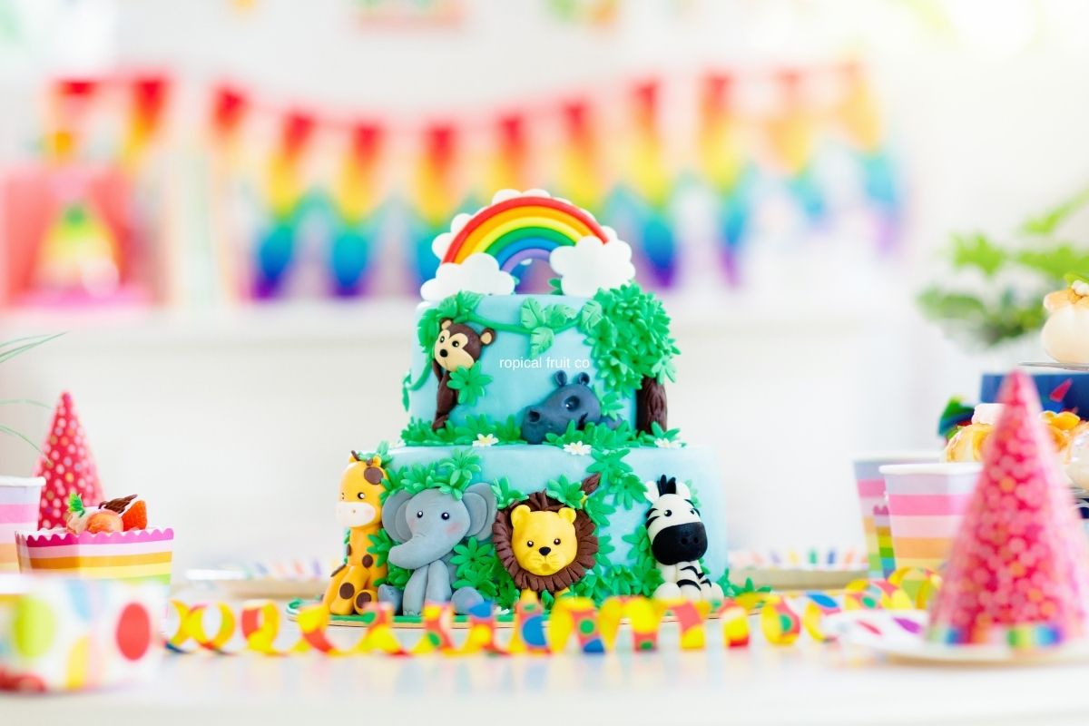 jungle themed birthday cake