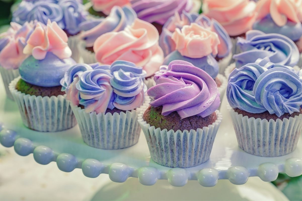 purple and pink cupcakes