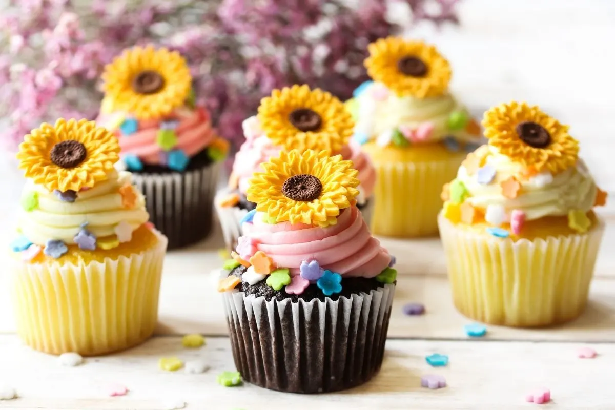 sunflower cupcakes